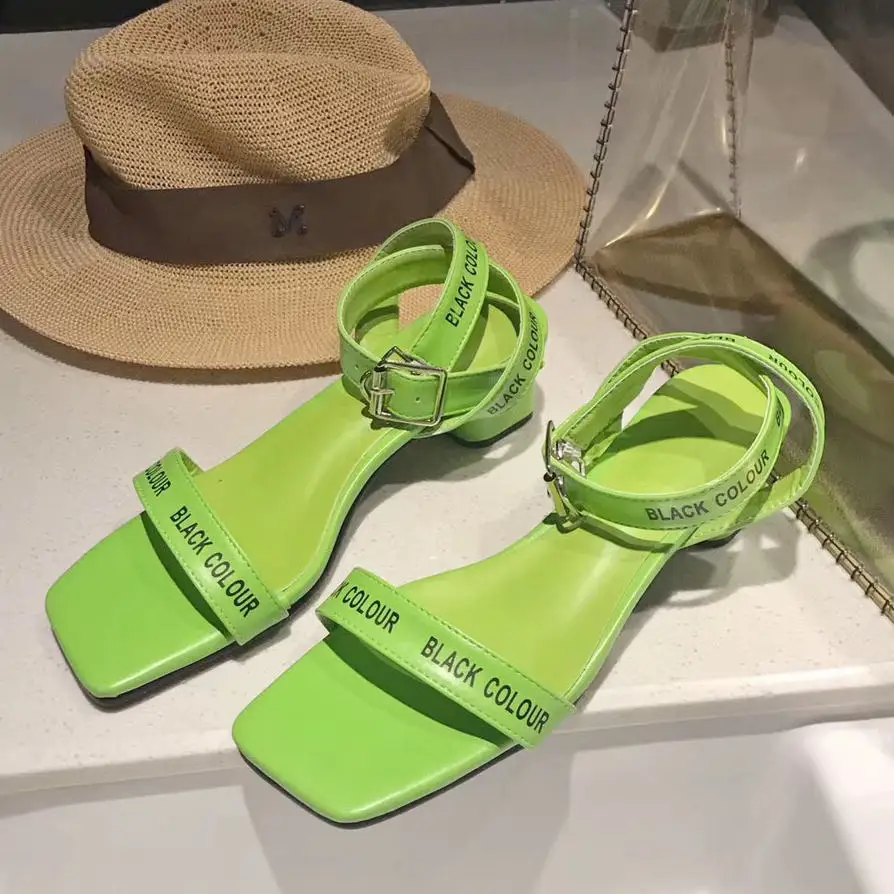 

Fashion Women Summer Sandals 2019 Women Square Heels Sandals Wild Bukcle Strap Open Toe Word Band Women Sandals Shoes