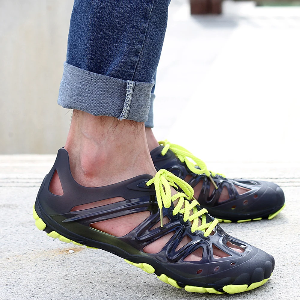 

New Summer Hot Sale Breathable Sandals Leisure Shoes Men Jelly Slip On Beach Lace Up Shoe Men Plastic Hollow Water Shoes