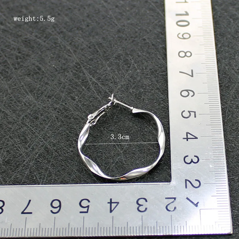 7 (46)