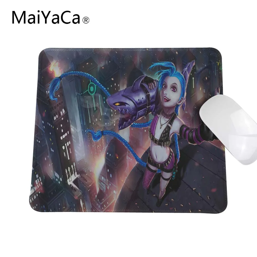 

A man Tryndamere League of Legends Mouse Pad Computer Mousepad LOL Large Size Gaming Mouse Mats To Mouse Gamer Mouse Pad