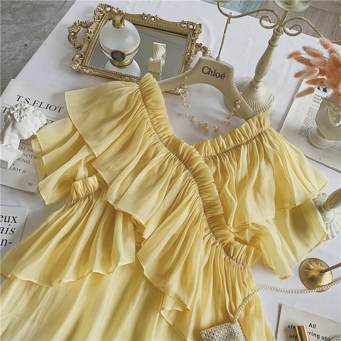 

2019 Spring and Summer Retro Collared Shoulder Temperament Shirts Casual Chiffon Ruffles Short Sleeve Shirts