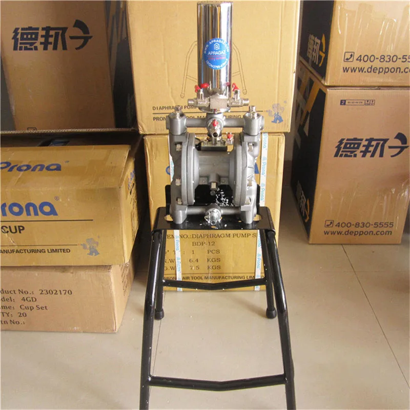 Pneumatic diaphragm pump