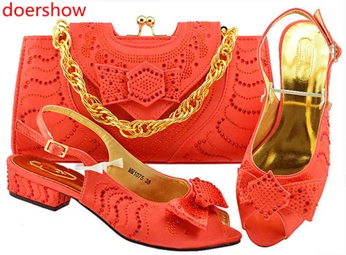 H1-25 MM1075 Coral SIZE 38-43 HEEL3.5CM 0.85KG RMB210