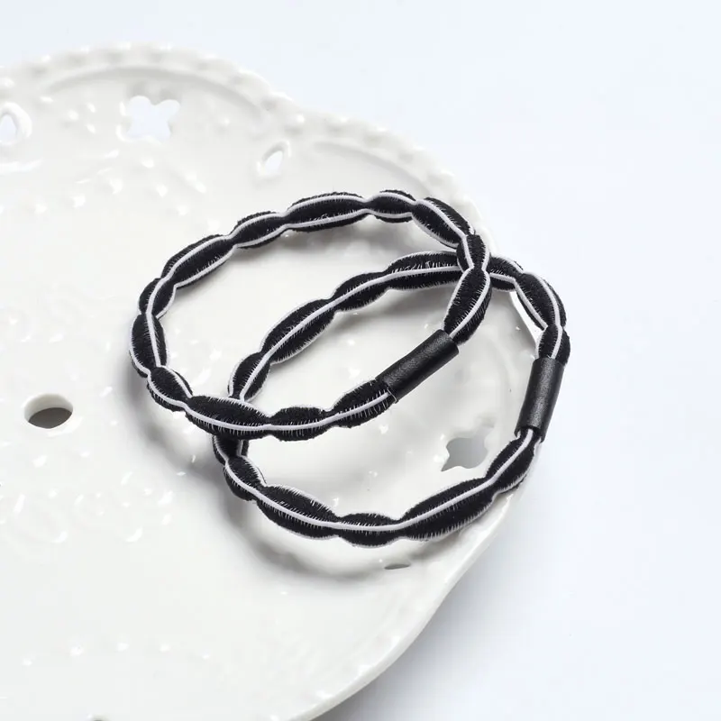 black-hair-ties