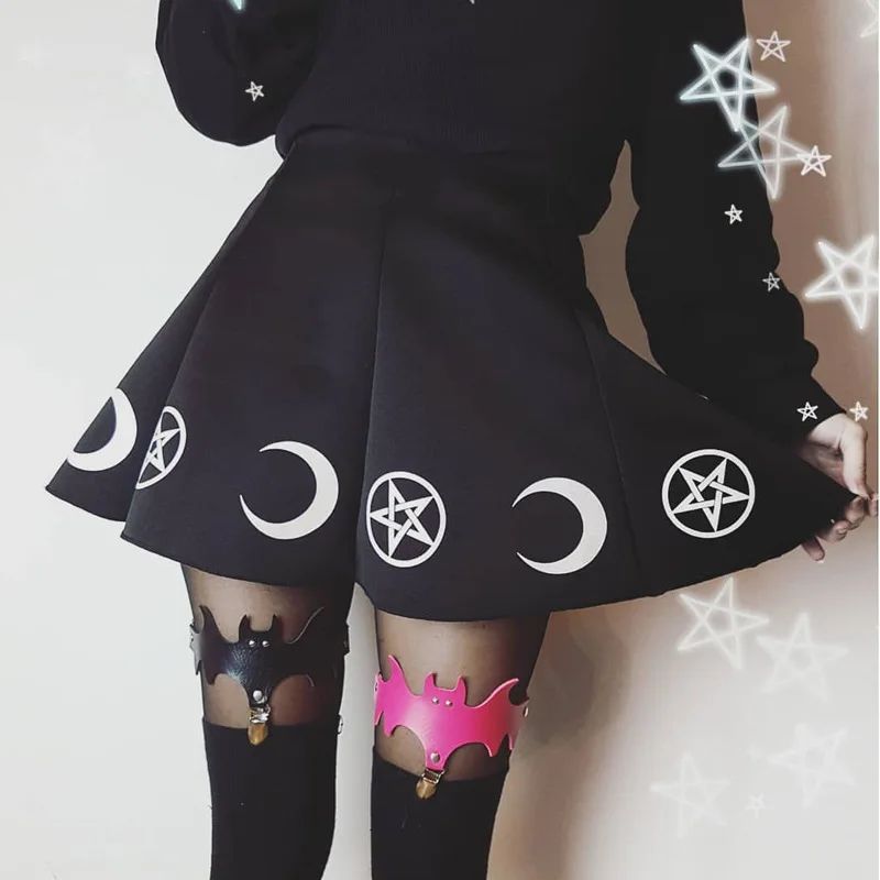 

Women Mini Skirts Casual Black Gothic Summer 2019 Punk High Street Letter Zipper Print OL Ladies Female Fashion Pleated Skirts