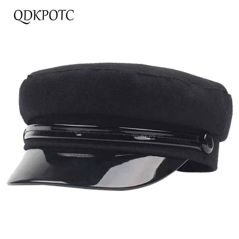  QDKPOTC Military Cap Female Wint Ereep Warm Hats Women Ladies Flat Top Militar Hat Pu Leather Visor
