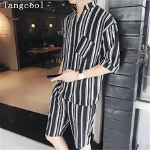 Новинка года; комплект из 2 предметов для мужчин с необычными полосками; сезон лето; 4 цвета; свободная футболка с короткими рукавами+ шорты