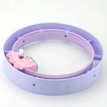 

Hot Selling Children's Puzzle Toys on The Chain Rail Car Toys Tumbling Track Small Train Cartoon Wind-up Toys