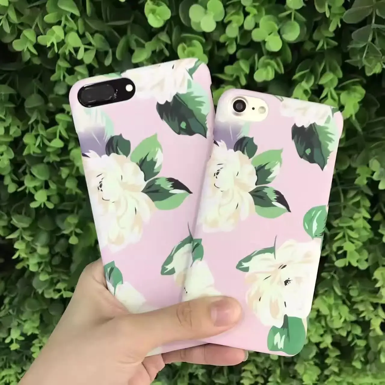 

Cyato Fresh Flowers PC Hard Phone Protective Case Bags On The For Apple iPhone 6 6S 6SPlus 7 8 Plus Luminous Scrub Thin Cover