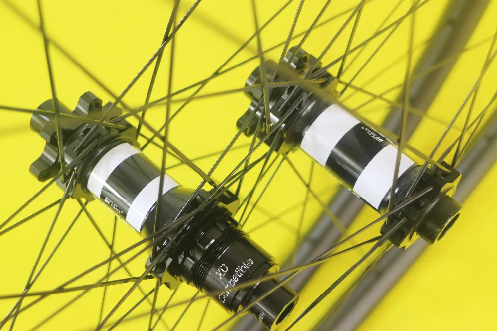 Top LIGHT WEIGHT 29er MTB XC 30mm hookless straight pull carbon wheelset 29" boost 350 hubs 6 bolts or center lock Pillar wing 20 1 Top LIGHT WEIGHT 29er MTB XC 30mm hookless straight pull carbon wheelset 29" boost 350 hubs 6 bolts or center lock Pillar wing 20 1