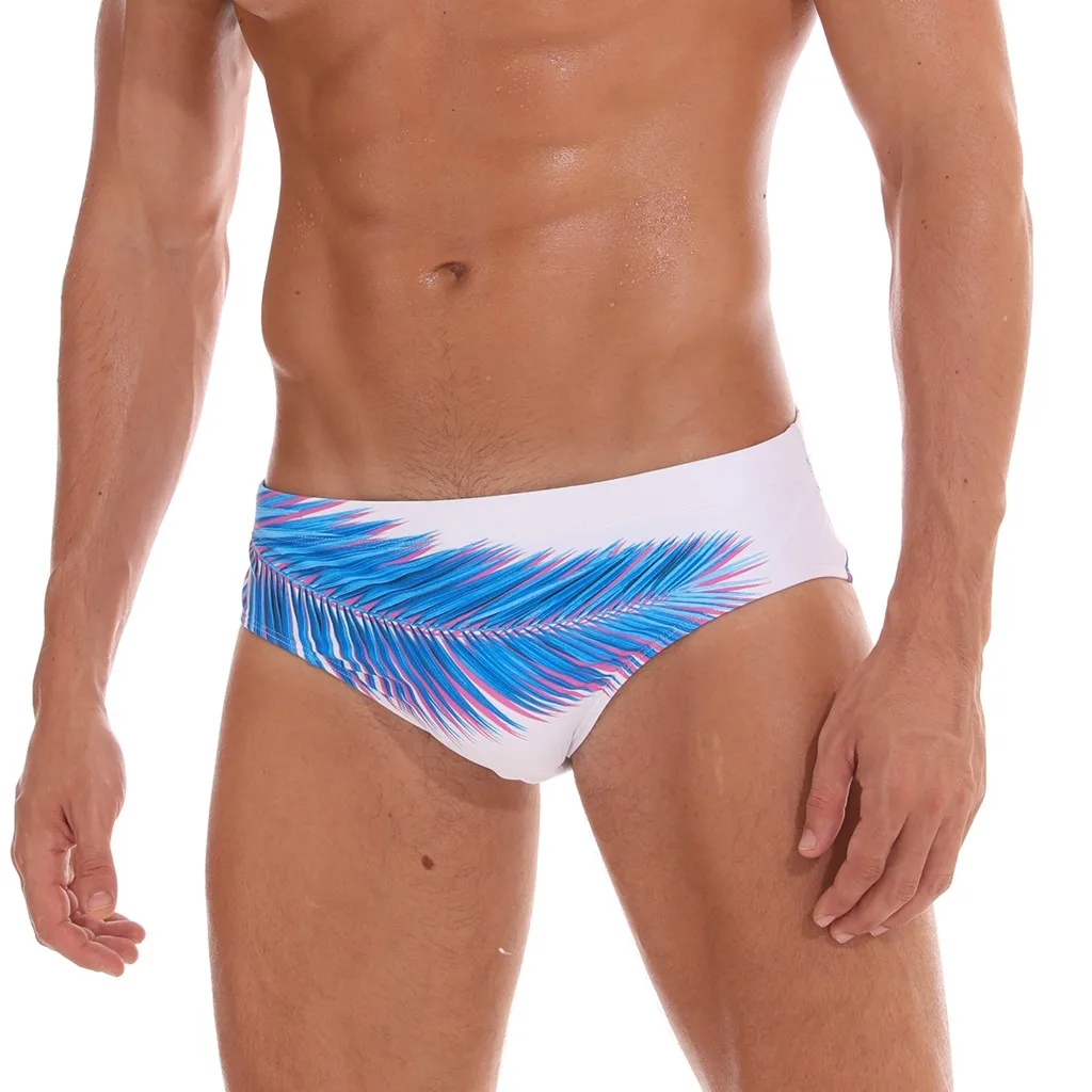 Bikini men. Мужские пляжные трусы модные. Мужские плавки для купания. Мужские пляжные плавки. Плавки купальные мужские белые