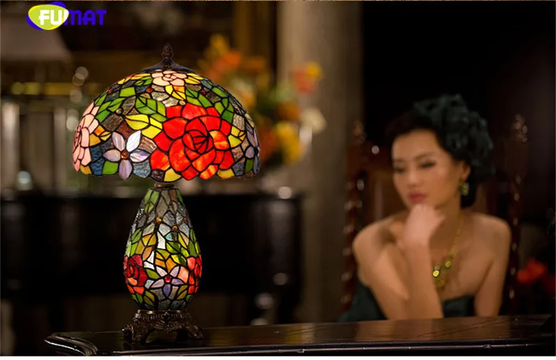 10 Tiffany Table lamps