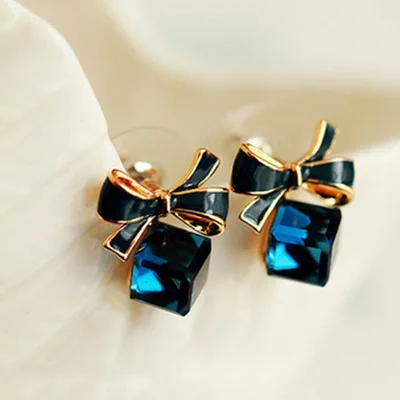 

Chic High Quality Fashion Shimmer bow knot Cubic Green Blue Crystal Earrings Rhinestone Stud Earrings For Women Jewerly