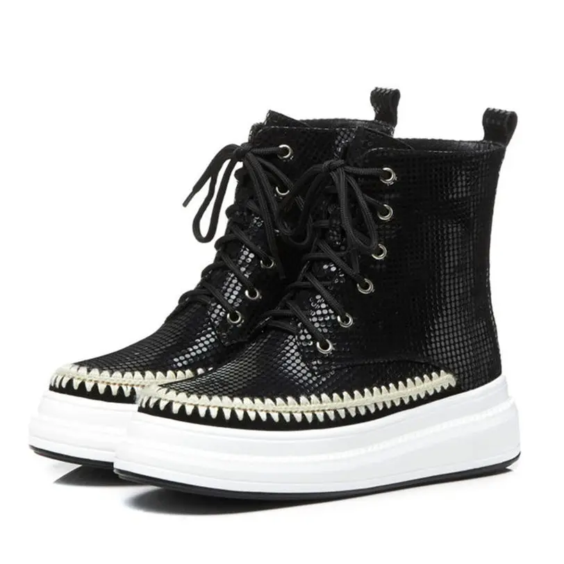 tennis heel shoes