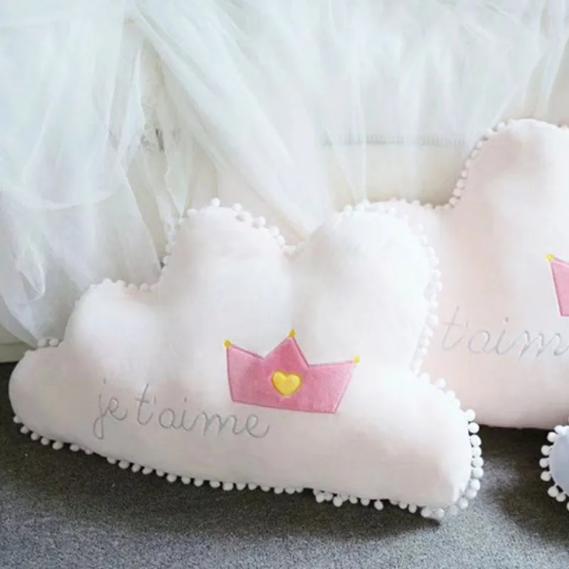 

Romantic Cloud Shape Plush Cartoon Pillow Creative Sofa Decoration Baby's Sleeping Soft Stuffed Animals Nature Gift Plush Pillow