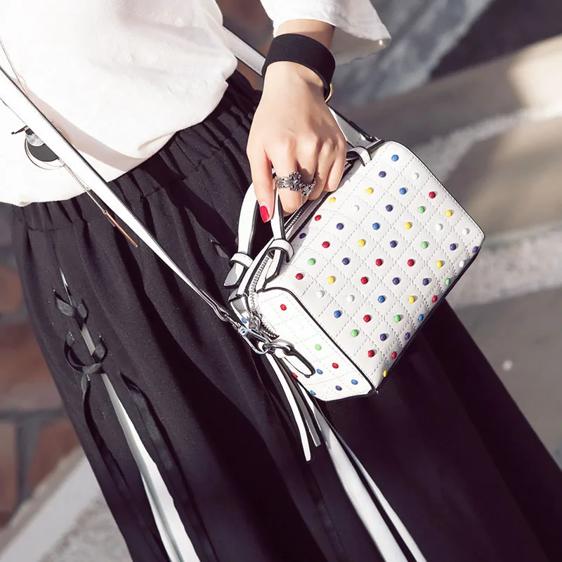 JANESPRI Crossbody Bags for Women Messenger Bags 2018 Vintage Leather Bags Women Handbags Famous Brand Rivet Small Shoulder Sac (7)