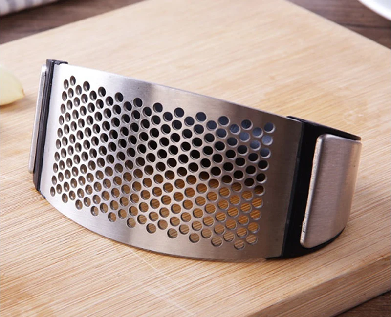 Metal Garlic Press Creative Garlic Chopper Mincer Hand Press Garlic Ginger Onion Crusher Slicer Grater Kitchen Accessories (9)