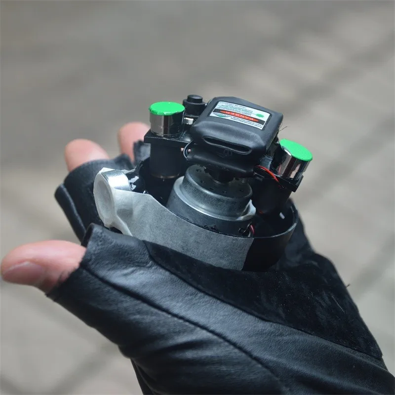 Swirl laser gloves 002