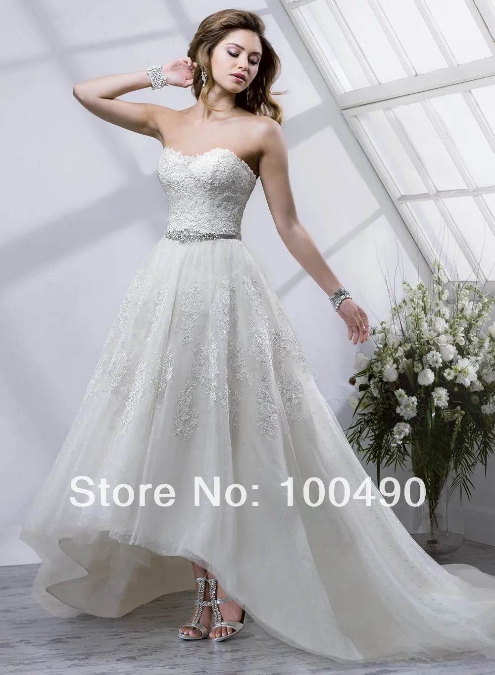 Fashion style Wedding Short dresses with long trains pictures for girls Fashion week Wedding Short dresses with long trains pictures for woman