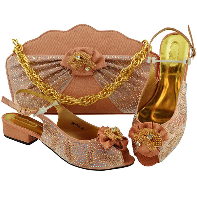MM1083 PEACH_
