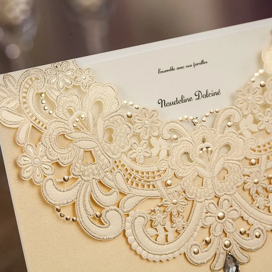  20Pcs Champagne Gold Shimmer Pearl Laser Cut Flora & Lace Wedding Invitations With Rhinestone Match - 33039931559