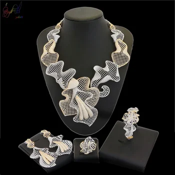 

YULAILI Newest Coming Cubic Zircon Bridal Engagement Flower Gold Color AD Jewelry Set for Ladies