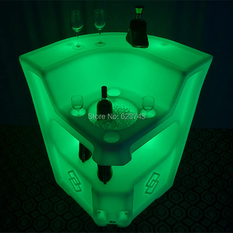 7 Color Chaning Rechargeable Remote control PE LED illuminated coffee cocktail bar tables counter of BAR Lumineux KRUG CORNER