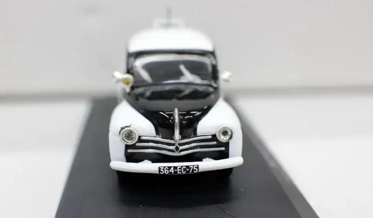 1:43 Масштаб сплава Модель автомобиля, высокая моделирования RENAULT 4CV пирог, металлические отливки, коллекция статической модели игрушечного автомобиля