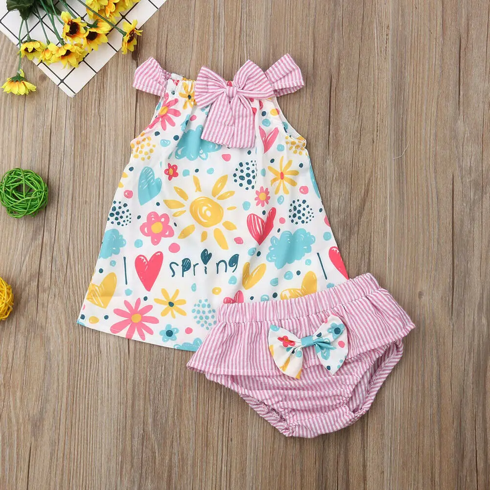 2019 Newest Hot Pretty Newborn Baby Girl Clothes 2Pcs Summer New Floral Heart Print Bow Tee Tops+PP Shorts Outfit Clothing Set 2019 Newest Hot Pretty Newborn Baby Girl Clothes 2Pcs Summer New Floral Heart Print Bow Tee Tops+PP Shorts Outfit Clothing Set