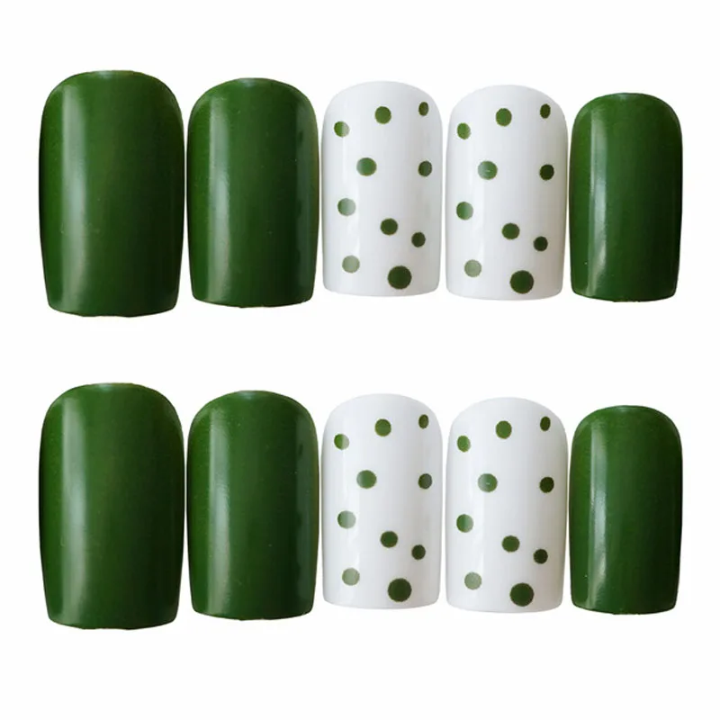

24Pcs Cute Girls Fake Nails with glue green dot Designs Solid Color Short Artificial Nails Full Cover Tips Faux Ongle fingernail
