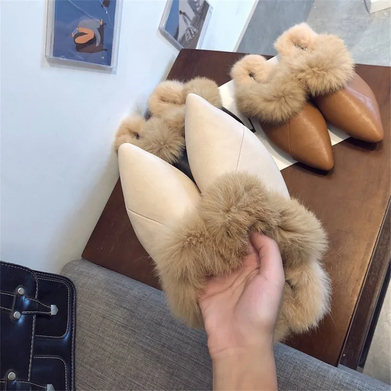 

PU Leather Flat Slippers Winter Shoes Women Designers Loafers Slip On Fur Slides Mules Pointed Close Toe Lady Slides Loafers