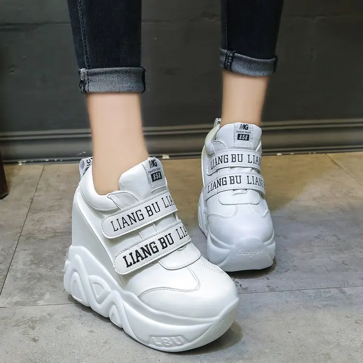 Lettres Décor Noir Sport Cachés Haute Des Talon Blanc De Cheville Bottes Wedge Chaussures forme Plate Femmes Super Sneakers q6UZIWOw