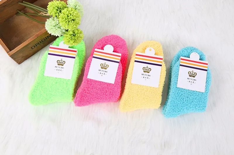 Pure Color Women Socks Thermal Coral Fleece Floor Socks Plush Soft Candy Color Towel Sock 2016 New Female Thick Warm Clothing (20)
