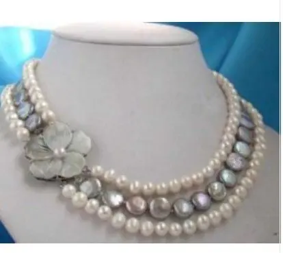 

3 Rows Wite Black Button Pearl Flower Clasp Necklace
