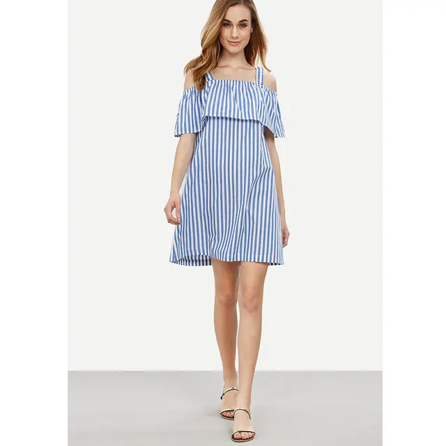 vestido de listras azul e branco