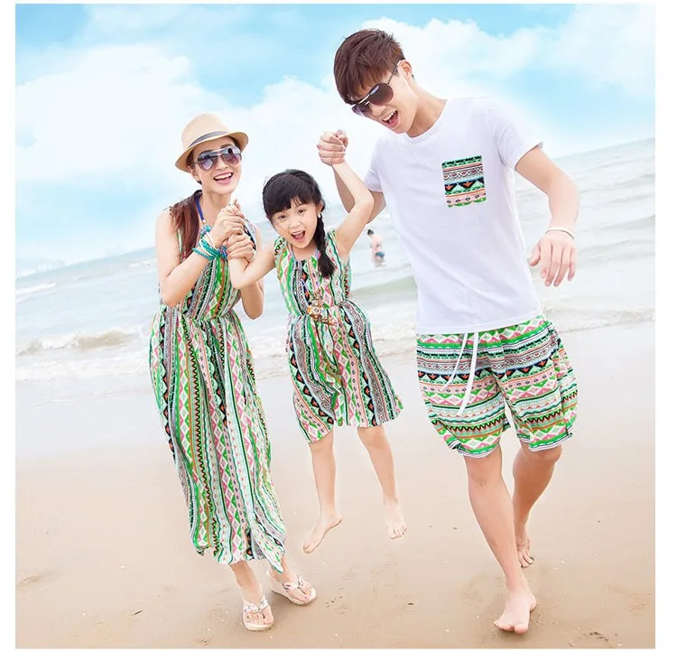 Комплект семейной одежды новинка года пляжные полосатые семейные платья для мамы и дочки хлопковая футболка+ шорты для отца и сына