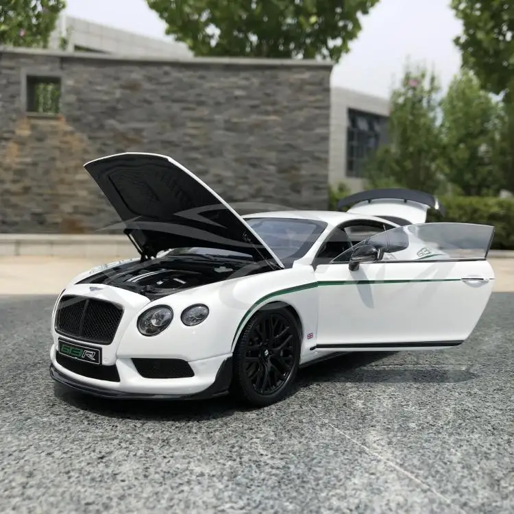 Литая под давлением модель автомобиля Почти настоящий Bentley Континентальный GT3-R ограниченная 1:18(белый)+ маленький подарок