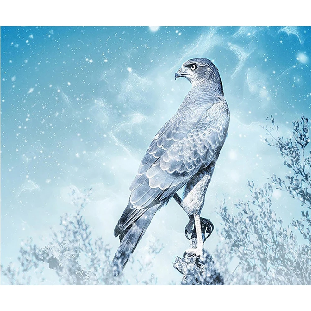 снежный сокол. хищные птицы в живописи. сокол летит. птицы в небе зимой. птица летит арт.