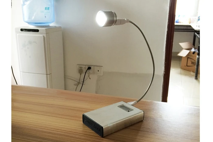 Iluminação portátil 2 W/3 W Spotlight lâmpada de Luz LED Mini USB Mini USB Lanterna Mobile Power farol Luz branca