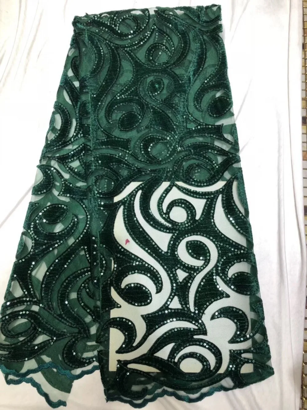 

Wholesale 2019 new quality emerald velvet African gauze lace French mesh lace with sequins party dress fabric YYZ7932