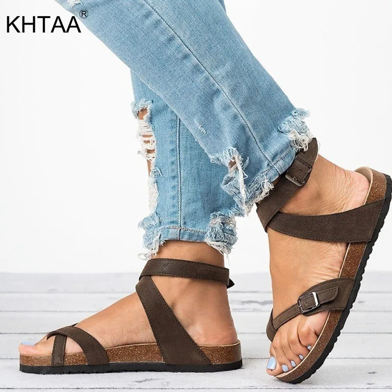 

KHTAA Women New Summer Thong Sandals Platform Cross Strap Metal Buckle Flats Ladies Gladiator Ankle Strap Beach Shoes Plus Size