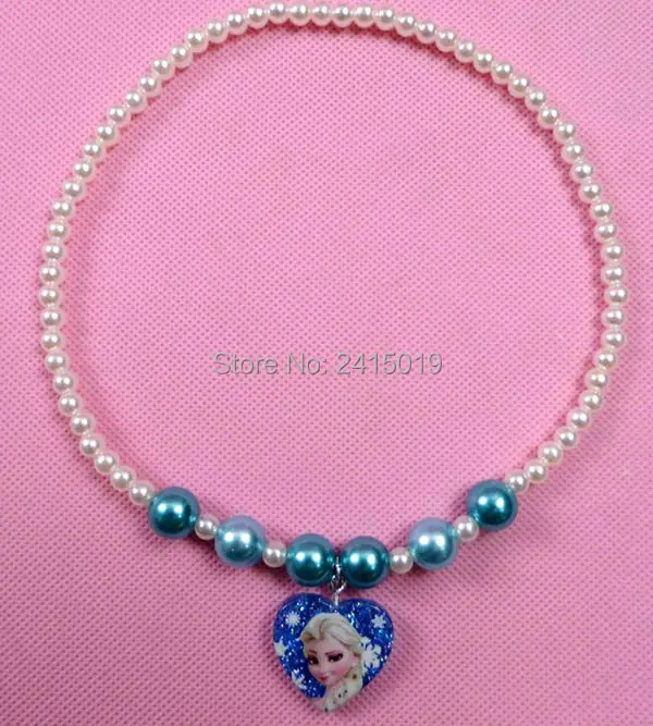 frozen pearlised necelace-9
