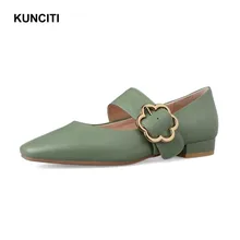 Женская обувь на плоской подошве; повседневная обувь с квадратным носком; Кожаные Мокасины с пряжкой; Новинка; Дизайнерская обувь в европейском стиле; высокое качество; F978