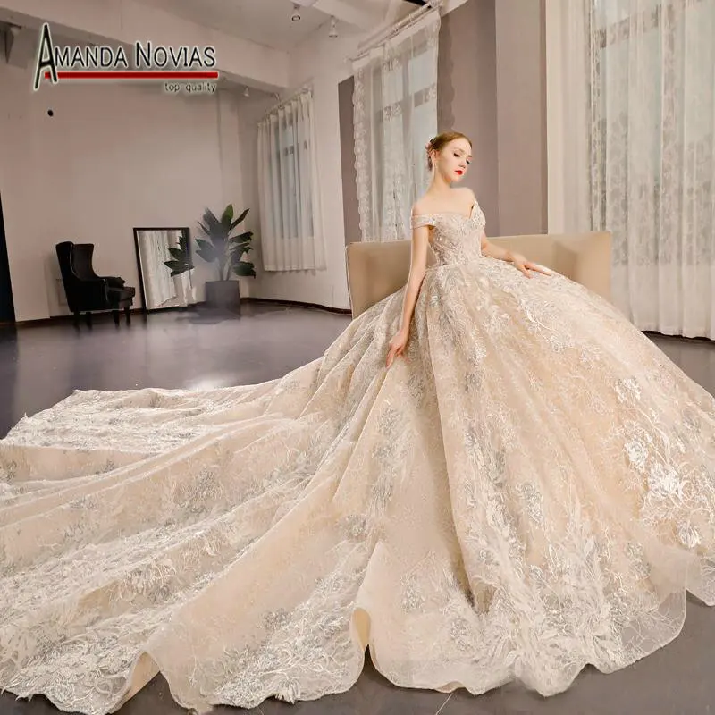 Off Shoulder Full Shinning Ball Gown Luxury Wedding Dress New