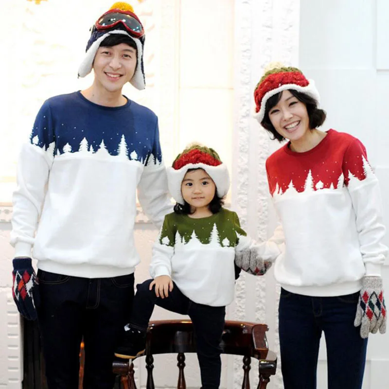 

Family Clothing Christmas Tree Dad Mom Boy T-Shirt Family Look Mommy and Me Daughter clothes Father Son Matching Clothing