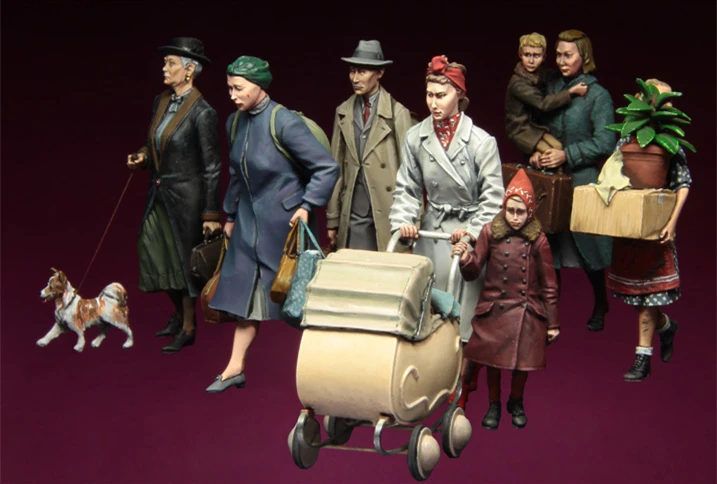 

1/35 Resin Figures Model Kit-C191 European Refugees Complete Package Unassembled unpainted