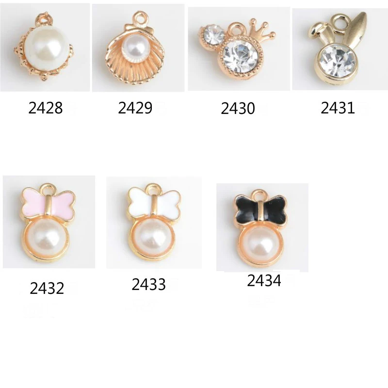pearl charms (4)