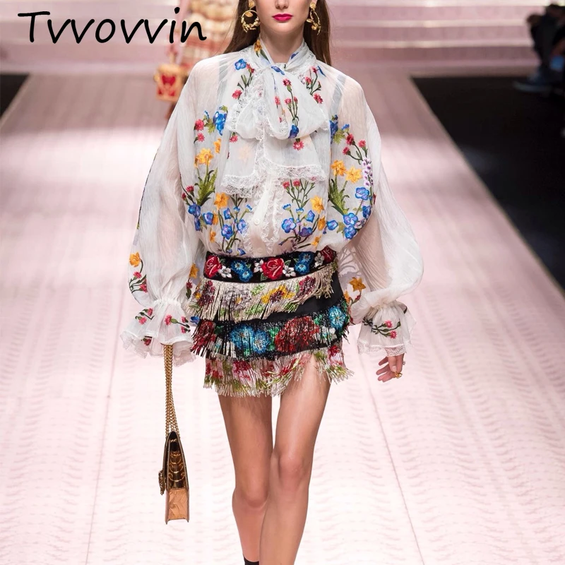 

European Runway Tops 2019 Spring Women Elegant Vintage Bow Floral Embroidery Lantern Sleeve Blouse White Black Shirt Demale V711