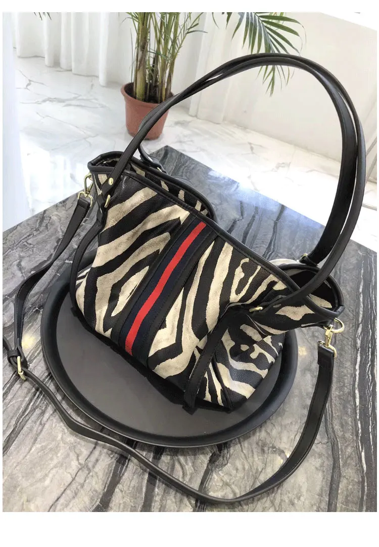 stylish-female-big-handbag-leisure-shoulder-bag-women-black-zebra-grain-large-capacity-pu-leather-bag-for-girls-tote-(9)