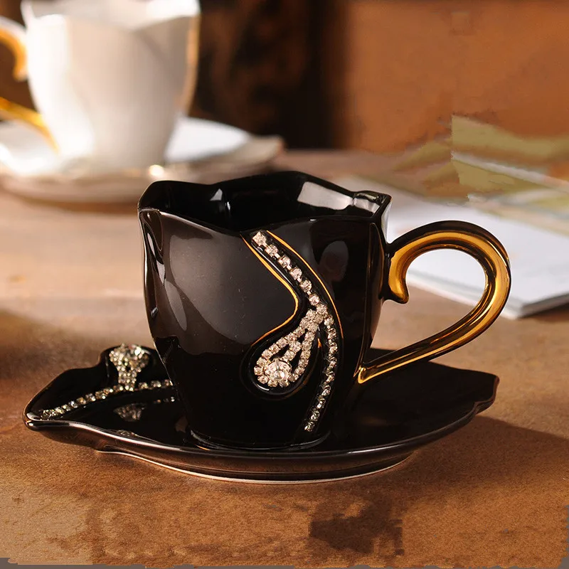 200 мл Британский Королевский Костяной фарфор кофейные чашки для влюбленных пар кружки керамические чайные чашки и блюдце набор усовершенствованная фарфоровая кружка в подарок